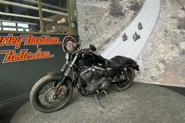 Harley-Davidson Sportster (2010) thumbnail 3