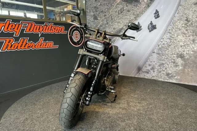 Harley-Davidson FAT BOB 114 (2018) thumbnail 2