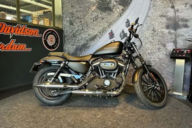 Harley-Davidson Sportster (2009) thumbnail 1