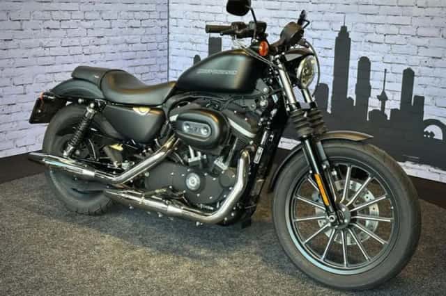 Harley-Davidson Sportster Iron 883 (2009) thumbnail 1