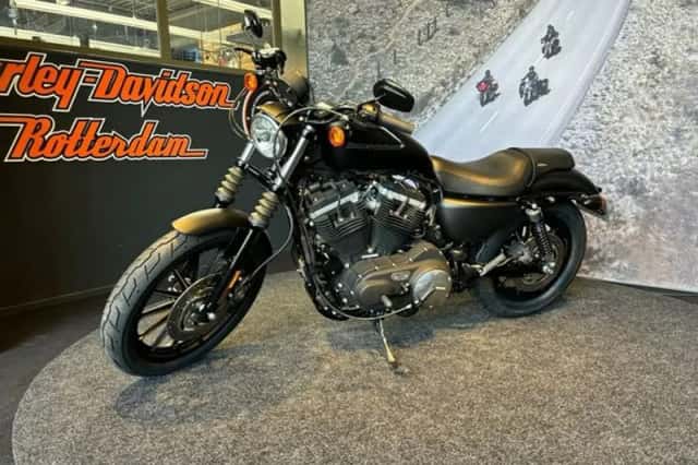 Harley-Davidson Sportster (2009) thumbnail 3