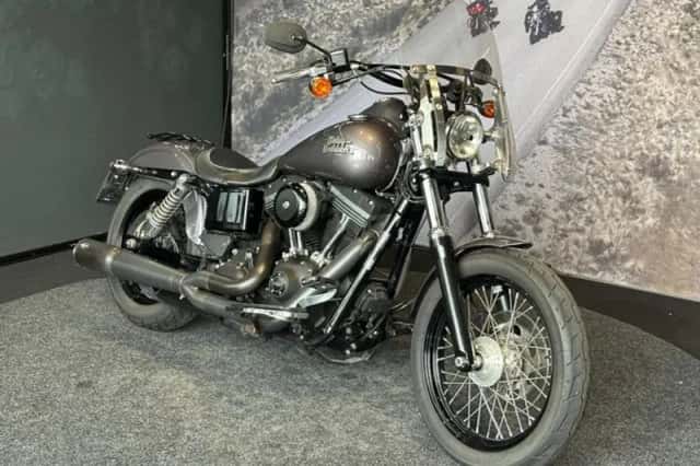 Harley-Davidson Street Bob 103 (2016) thumbnail 1