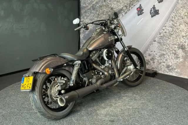 Harley-Davidson Street Bob 103 (2016) thumbnail 3