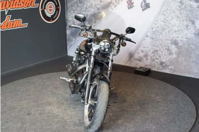 Harley-Davidson 883 L Super Low (2011) thumbnail 5