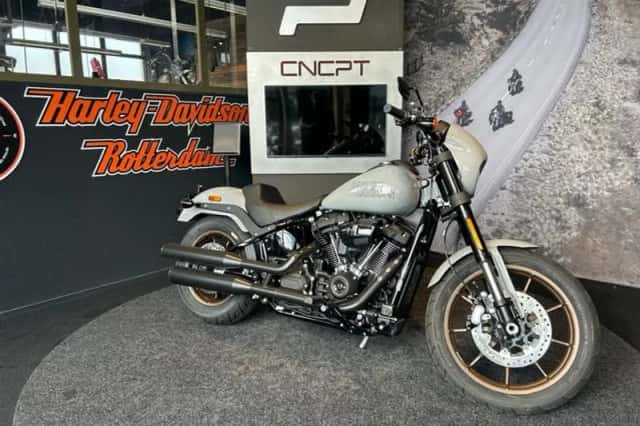 Harley-Davidson Softail (2024) thumbnail 1