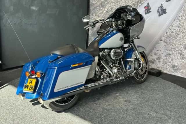 Harley-Davidson Road Glide Special (2023) thumbnail 3