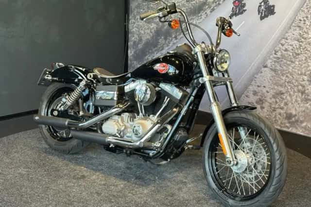 Harley-Davidson Street Bob (2009) thumbnail 1