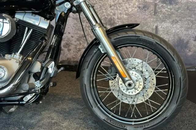 Harley-Davidson Street Bob (2009) thumbnail 4