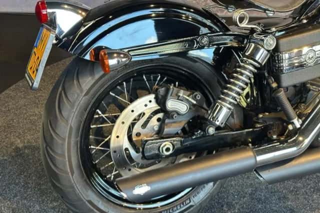Harley-Davidson Street Bob (2009) thumbnail 6