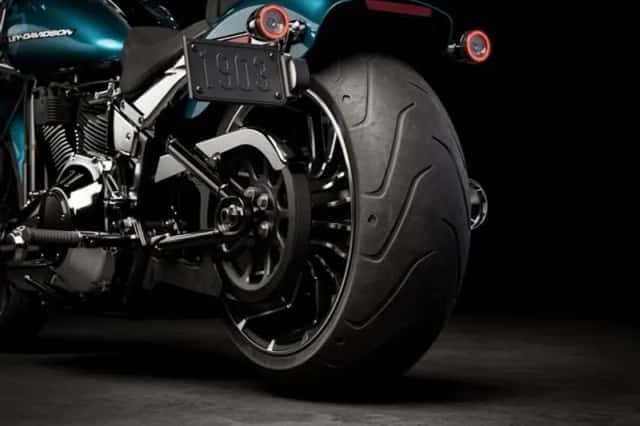 Harley-Davidson Breakout (2026) thumbnail 4