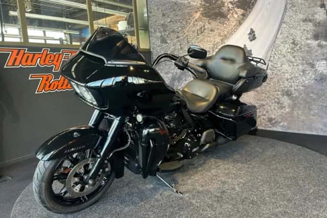 Harley-Davidson Road Glide Limited (2021) thumbnail 3