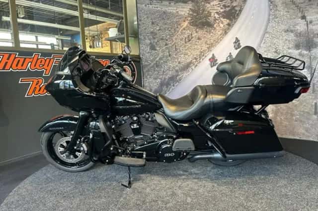 Harley-Davidson Road Glide Limited (2021) thumbnail 4