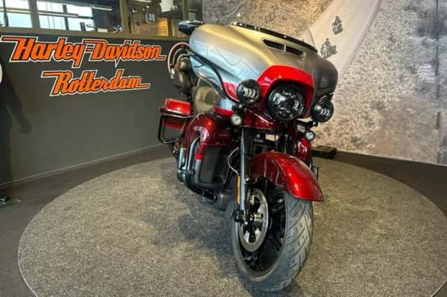 Harley-Davidson Ultra Limited (2019) thumbnail 2
