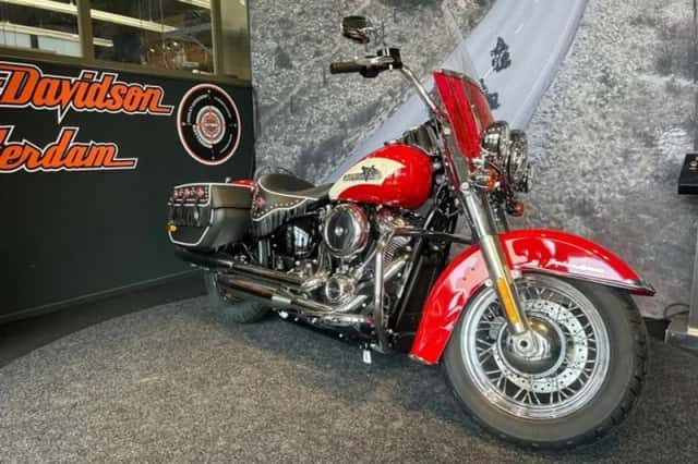 Harley-Davidson FLI Hydra-Glide (2024) thumbnail 2