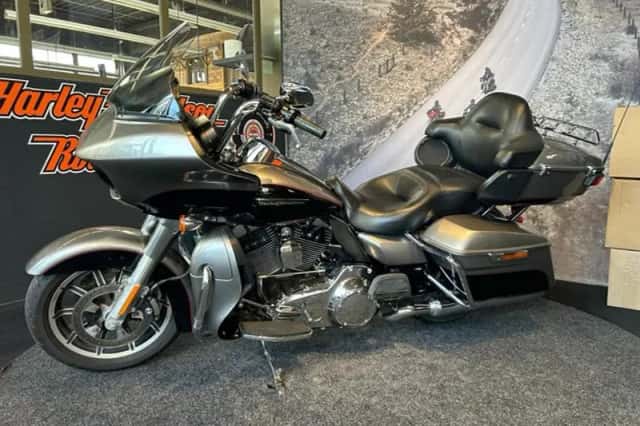 Harley-Davidson Road Glide Ultra (2016) thumbnail 4
