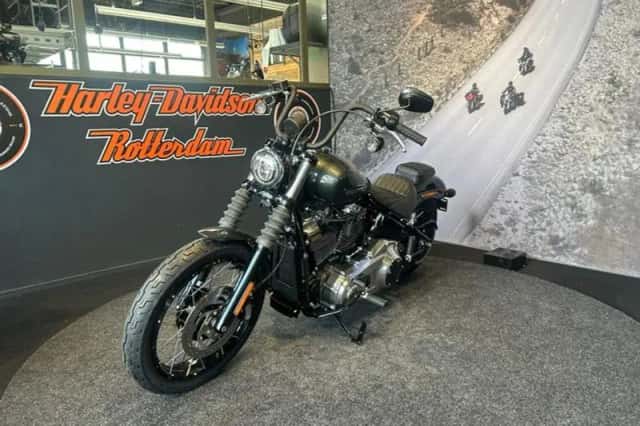 Harley-Davidson Street Bob (2025) thumbnail 3