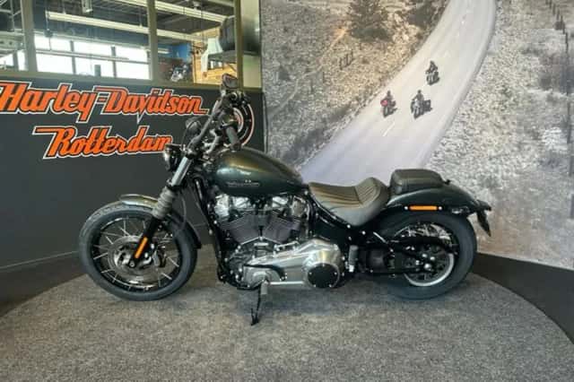 Harley-Davidson Street Bob (2025) thumbnail 4