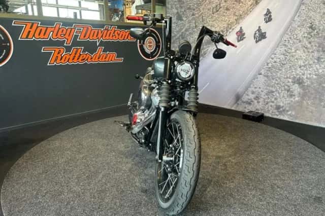 Harley-Davidson Street Bob (2025) thumbnail 2