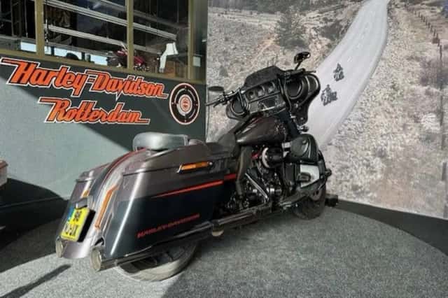 Harley-Davidson Cvo Street Glide (2018) thumbnail 3
