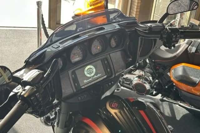 Harley-Davidson Cvo Street Glide (2018) thumbnail 6