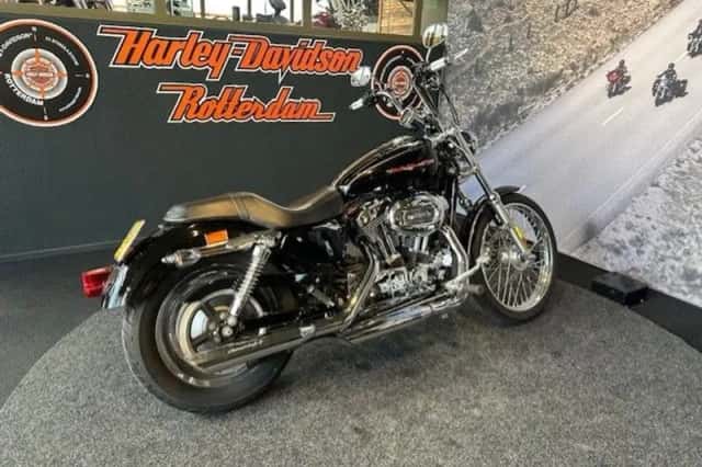 Harley-Davidson Sportster 1200 Custom (2006) thumbnail 3