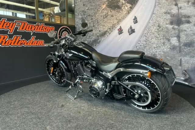 Harley-Davidson 103 BREAKOUT (2017) thumbnail 5