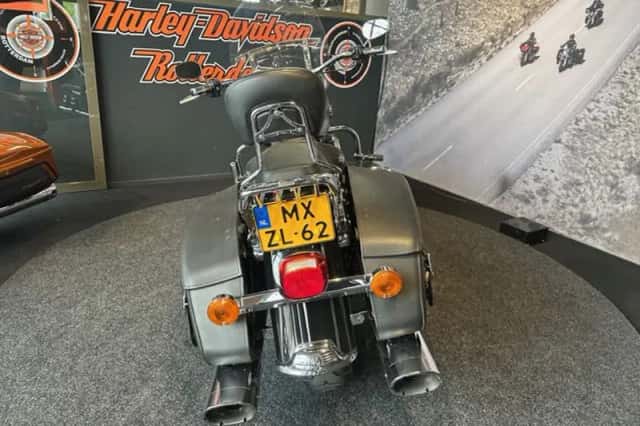 Harley-Davidson Road King Classic (2010) thumbnail 5