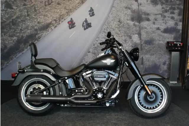 Harley-Davidson FAT BOY S (2017) thumbnail 2