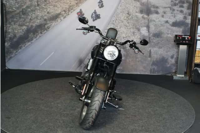 Harley-Davidson FAT BOY S (2017) thumbnail 3