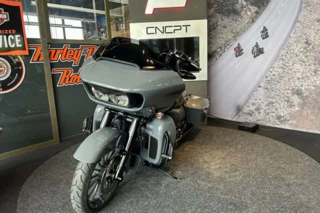 Harley-Davidson Road Glide (2019) thumbnail 3
