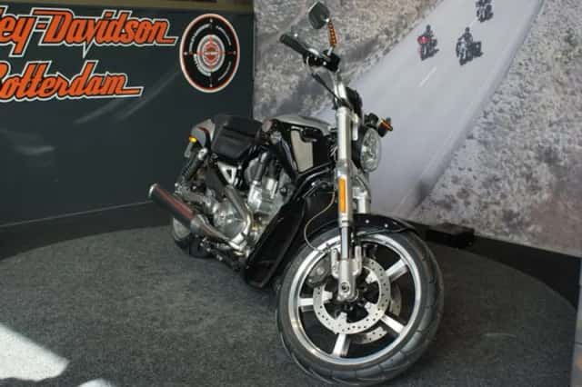 Harley-Davidson V-Rod Muscle (2009) thumbnail 3