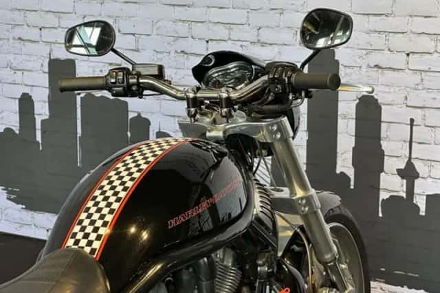 Harley-Davidson Street Rod (2005) thumbnail 4