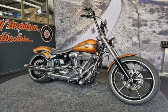 Harley-Davidson Breakout (2013) thumbnail 1