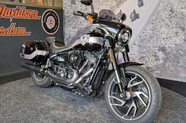 Harley-Davidson Sport Glide (2021) thumbnail 1