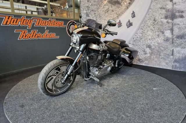 Harley-Davidson Sport Glide (2021) thumbnail 3