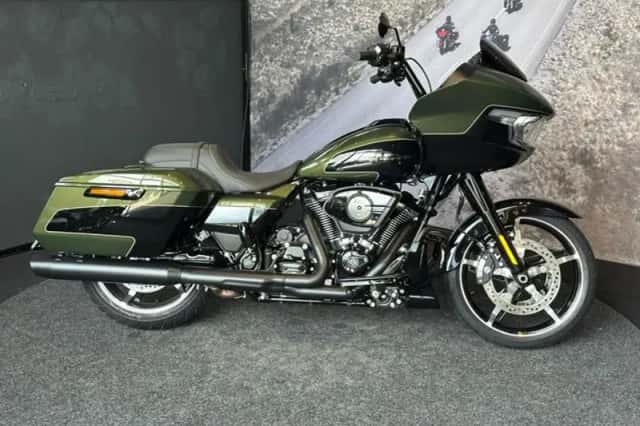 Harley-Davidson Road Glide (2026) thumbnail 2