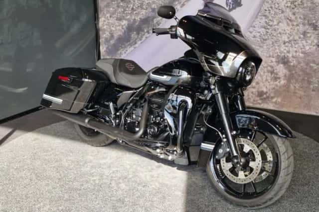 Harley-Davidson Street Glide Special (2021) thumbnail 1