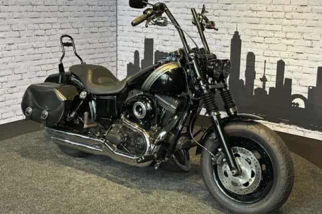Harley-Davidson Dyna Fat Bob (2015) thumbnail 1