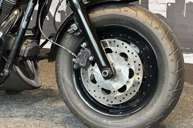 Harley-Davidson Dyna Fat Bob (2015) thumbnail 5