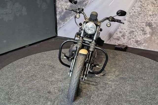 Harley-Davidson Iron 883 (2015) thumbnail 2