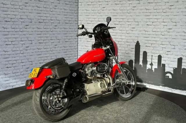 Harley-Davidson XL 883C (2004) thumbnail 3