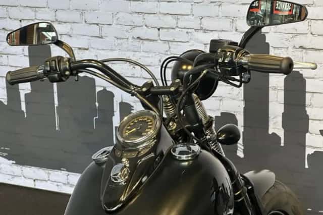 Harley-Davidson FLSTSB CROSS-BONES (2008) thumbnail 4