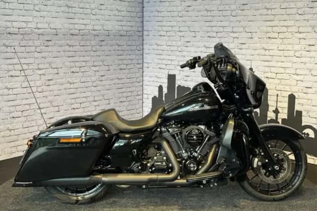 Harley-Davidson Street Glide Special (2019) thumbnail 2