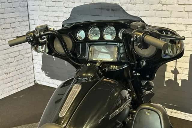 Harley-Davidson Street Glide Special (2019) thumbnail 4