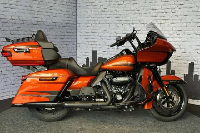 Harley-Davidson Road Glide (2020) thumbnail 2