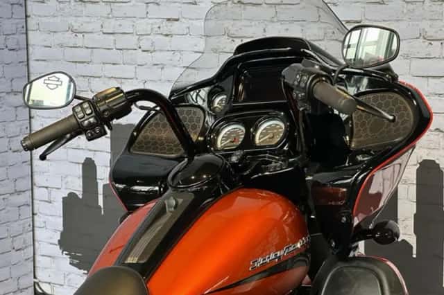 Harley-Davidson Road Glide (2020) thumbnail 4