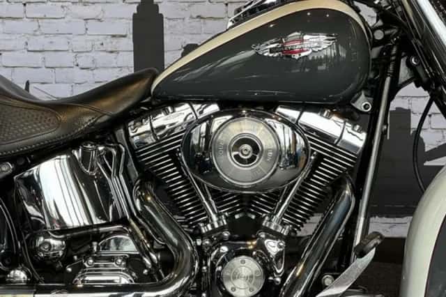 Harley-Davidson Softail Deluxe (2005) thumbnail 6