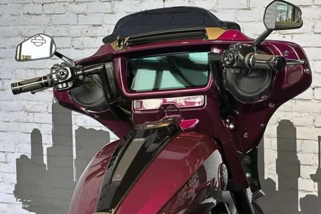 Harley-Davidson CVO Street Glide (2025) thumbnail 4