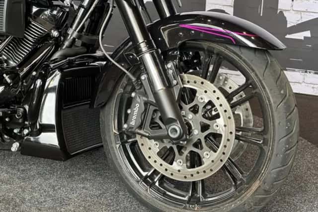Harley-Davidson CVO Street Glide (2025) thumbnail 6