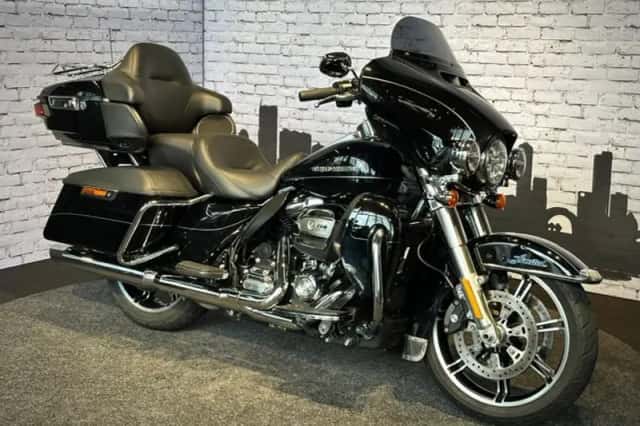 Harley-Davidson Electra Glide Ultra Limited (2023) thumbnail 1